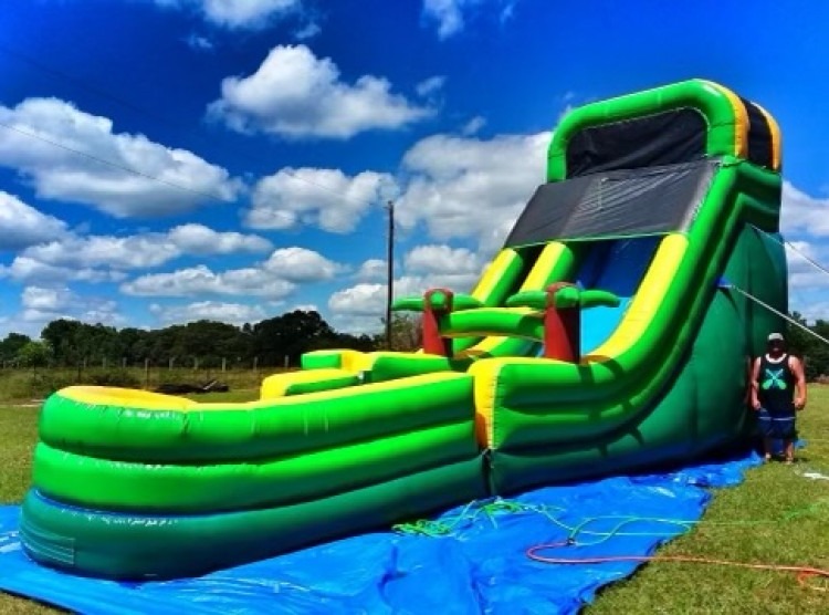 GREEN PALMS  18FT SLIDE